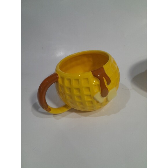 Stranger Things Waffle Mugs - Picture 3 of 7